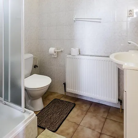 Gustav Halas Rum i privatbostad